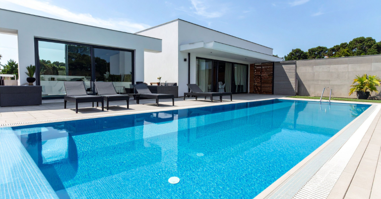 Elevate Your Backyard Lifestyle with Beautiful Outdoor Swimming Pools in Auckland