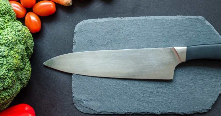 What Is the Best Pocket Knife for Fishing and How to Choose the Right One